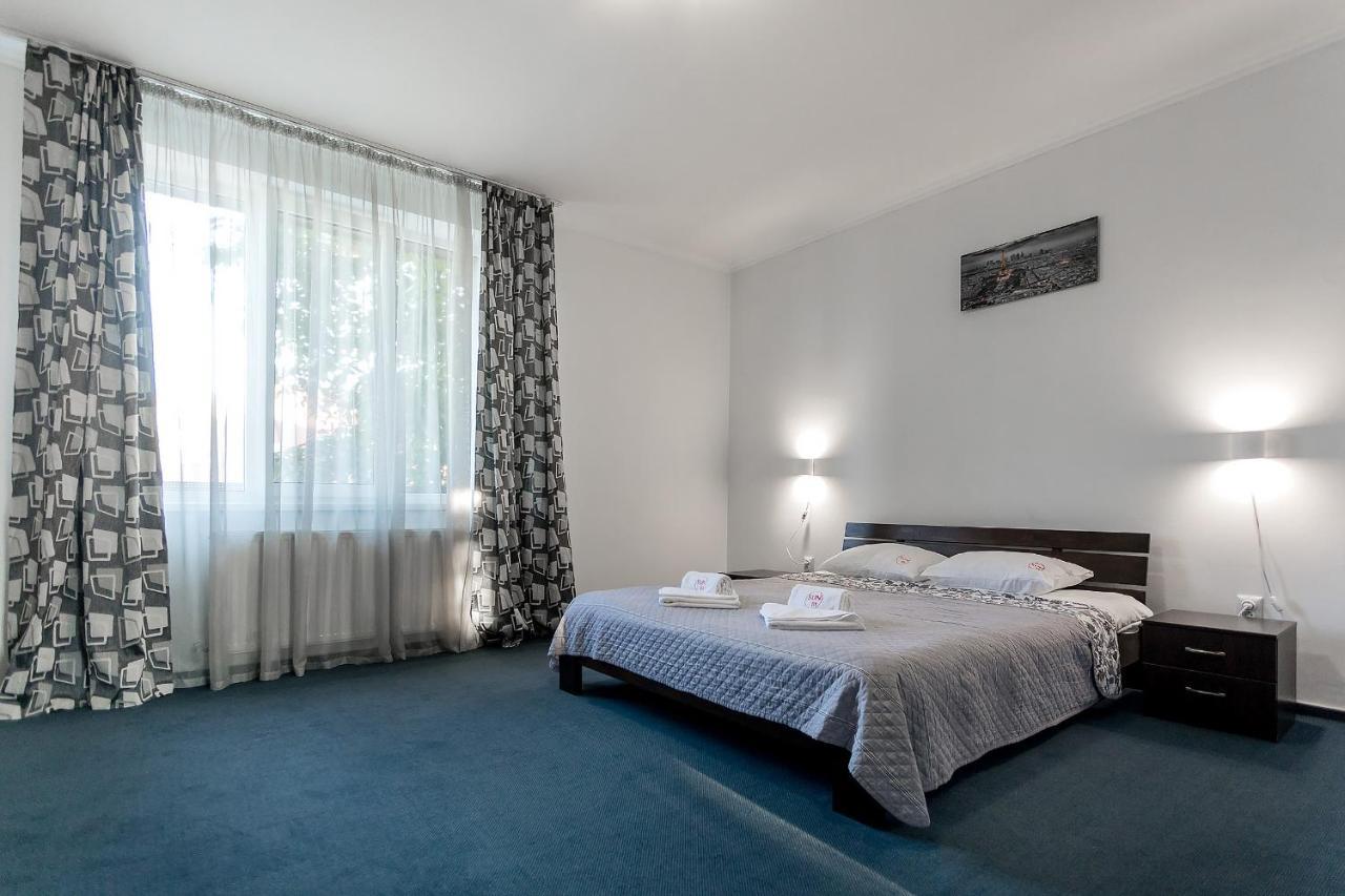 Sunlit Hotell Ivano-Frankivsk Eksteriør bilde