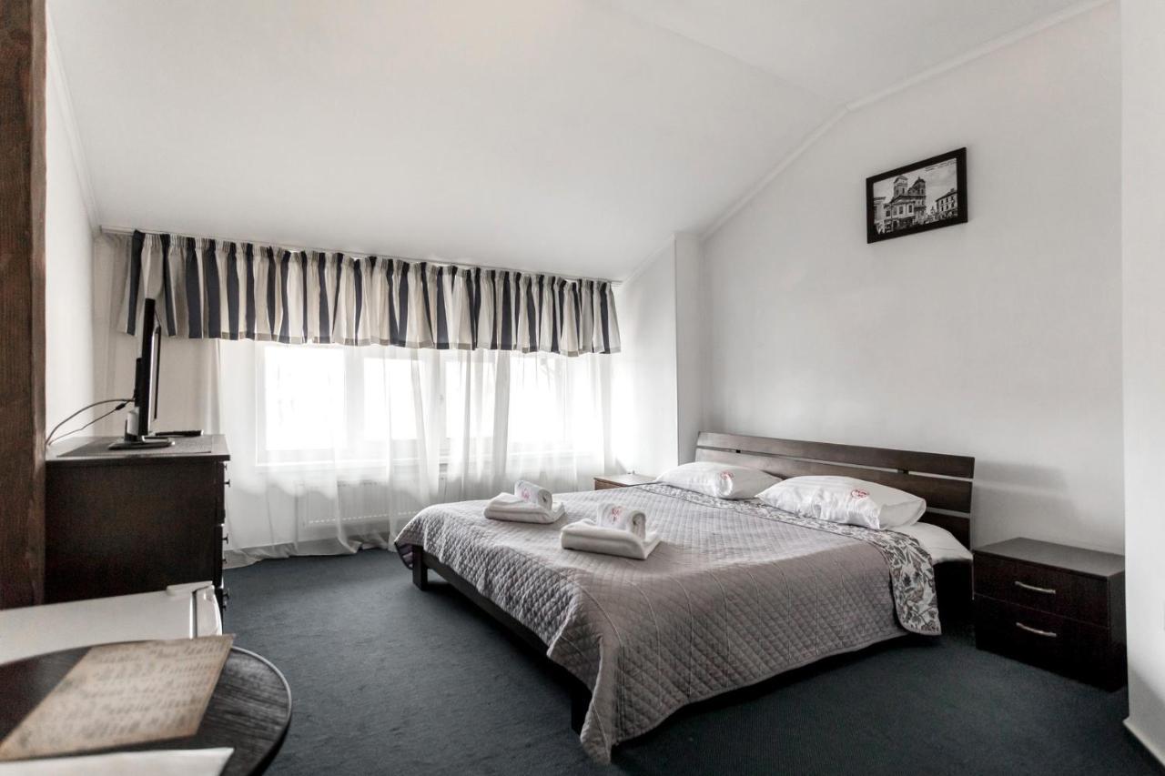 Sunlit Hotell Ivano-Frankivsk Eksteriør bilde