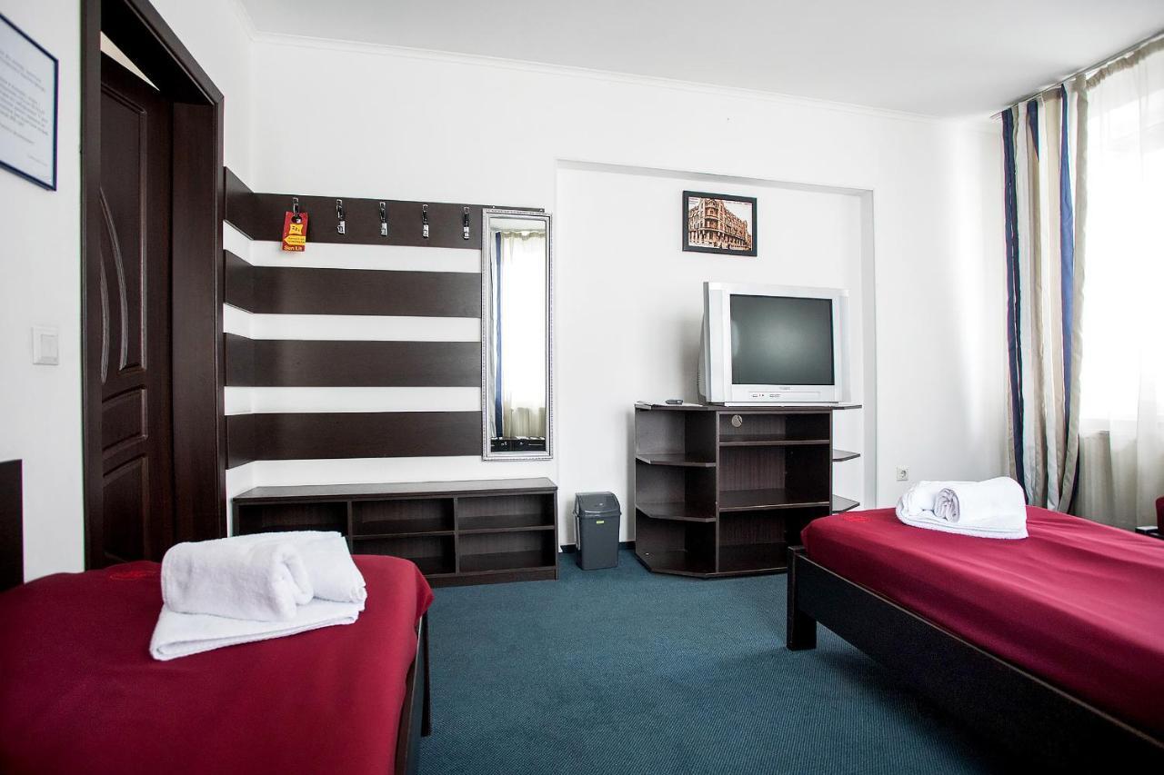 Sunlit Hotell Ivano-Frankivsk Eksteriør bilde